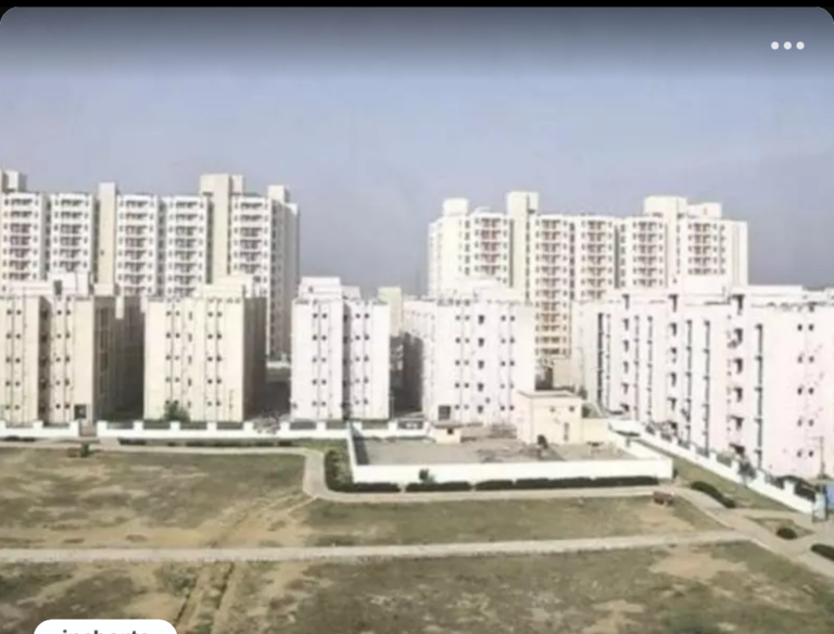 क्यों भारत में मकान की कीमतें आसमान छू रही है?